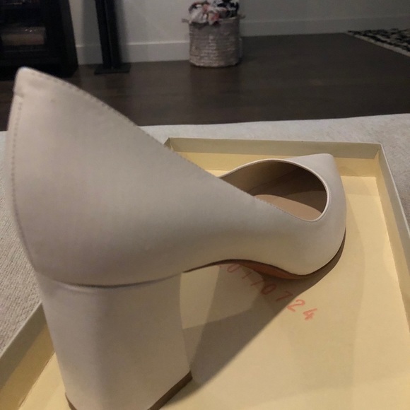 Marc Fisher white leather block heel pump - Picture 2 of 4